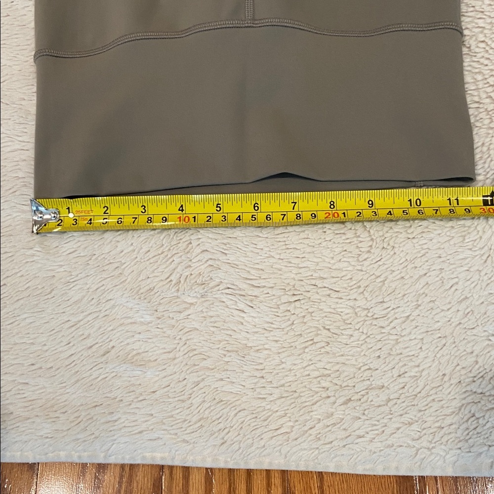 Vuori High Rise Leggings 25” Inseam Olive Brown Colorblock XS - Picture 4 of 5